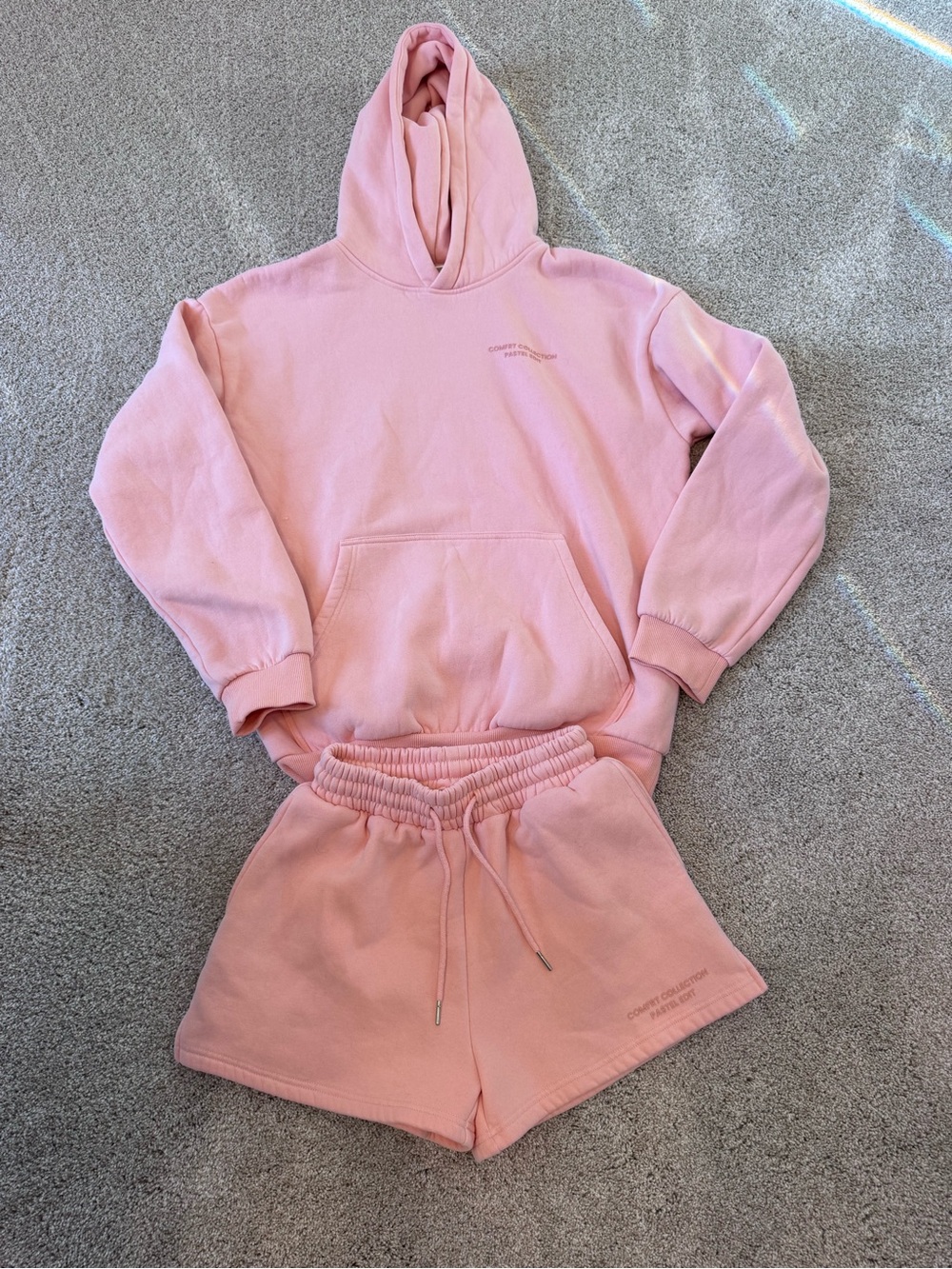 COMFRT Women's Pink pastel edition sweatsuit set
